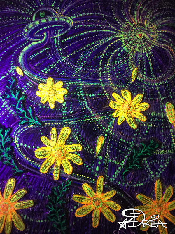 UFO in the Sun under black light